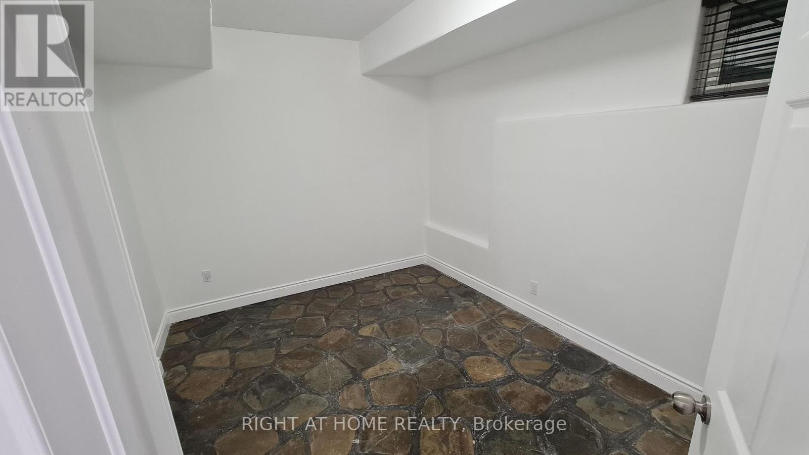 2 - 172 Lena Crescent, Cambridge, Ontario  N1R 8P6 - Photo 23 - X13811670