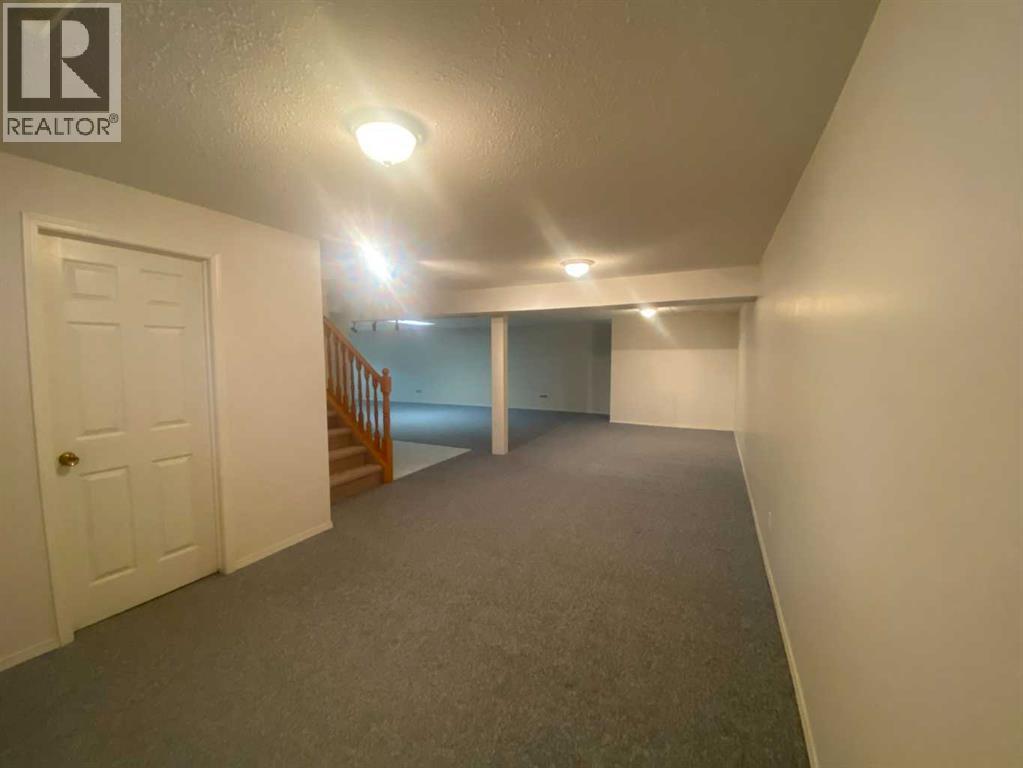 415 1 Avenue NW, Sundre, Alberta  T0M 1X0 - Photo 38 - A2340327