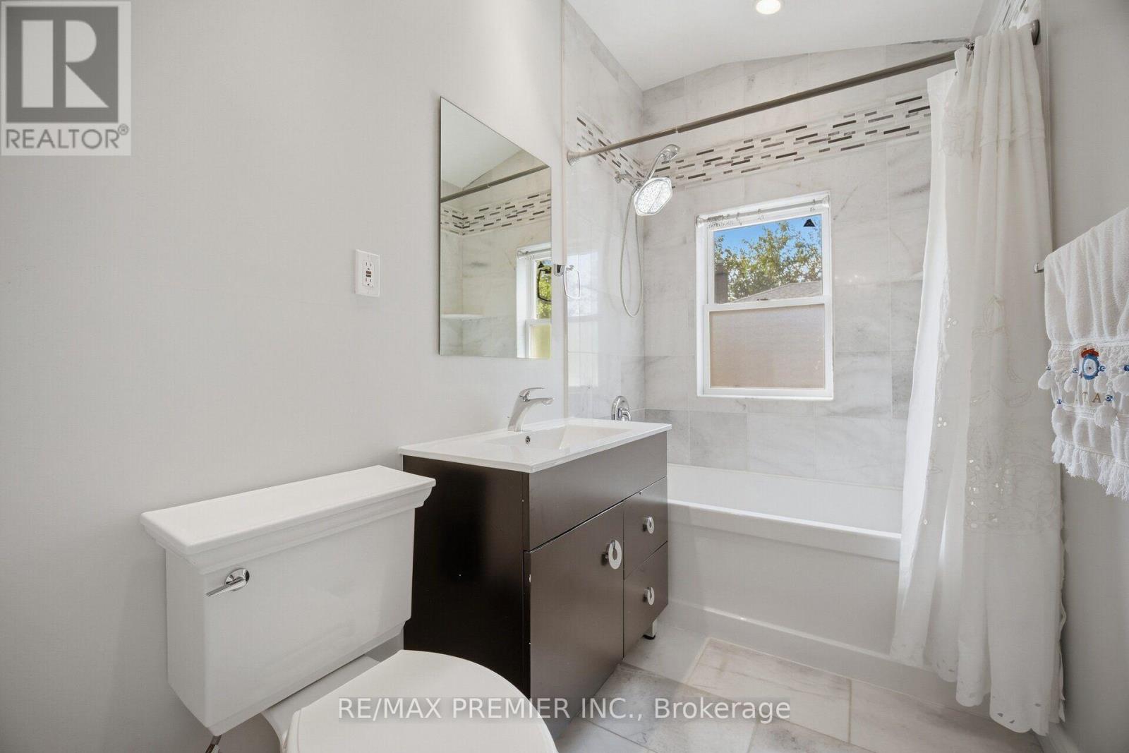 1474 South Service Road, Mississauga, Ontario  L5E 1V6 - Photo 23 - W13809952