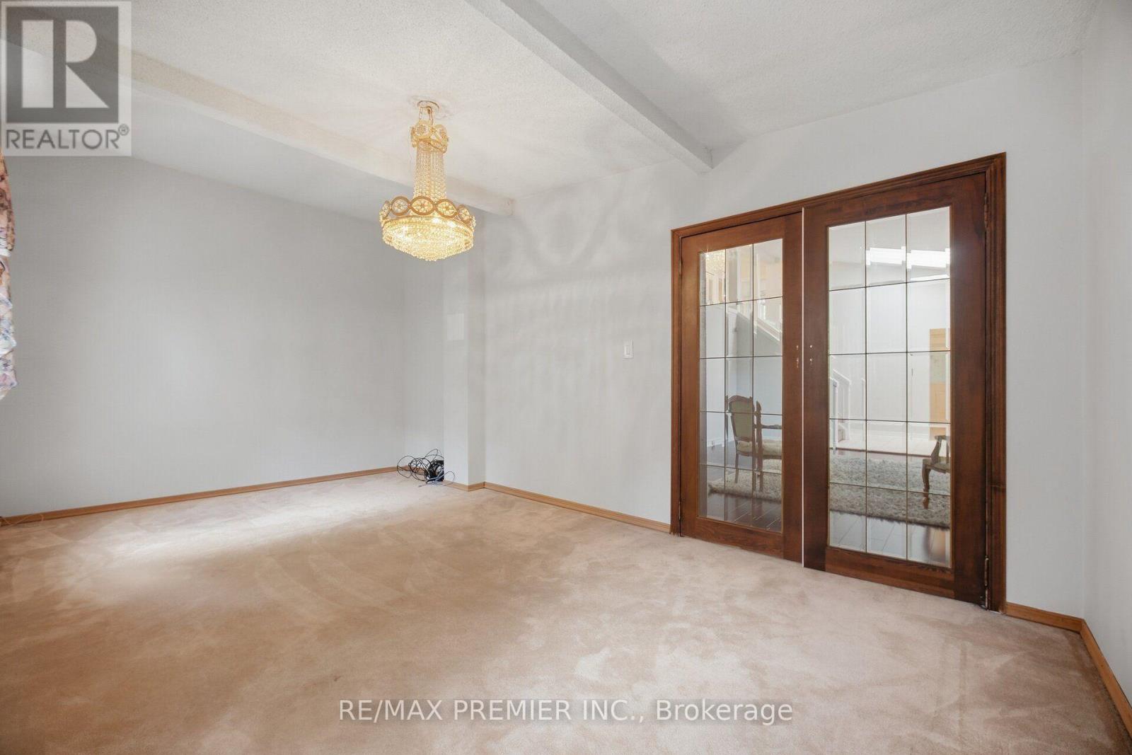 1474 South Service Road, Mississauga, Ontario  L5E 1V6 - Photo 8 - W13809952