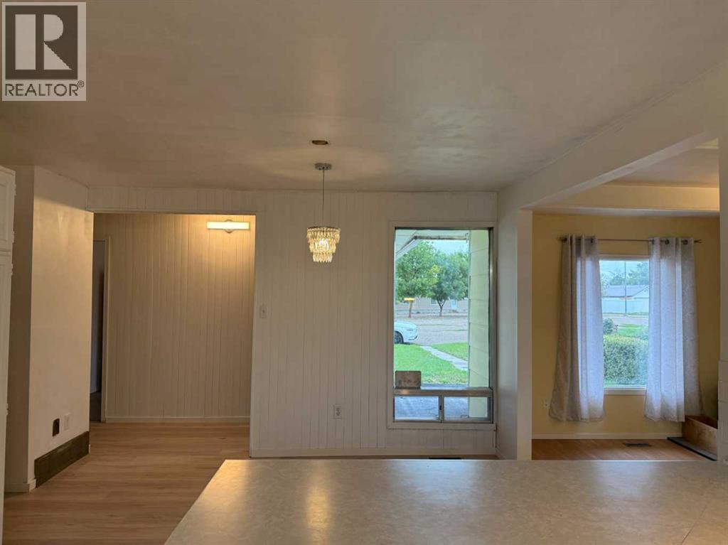 9 Heather Court photo 5