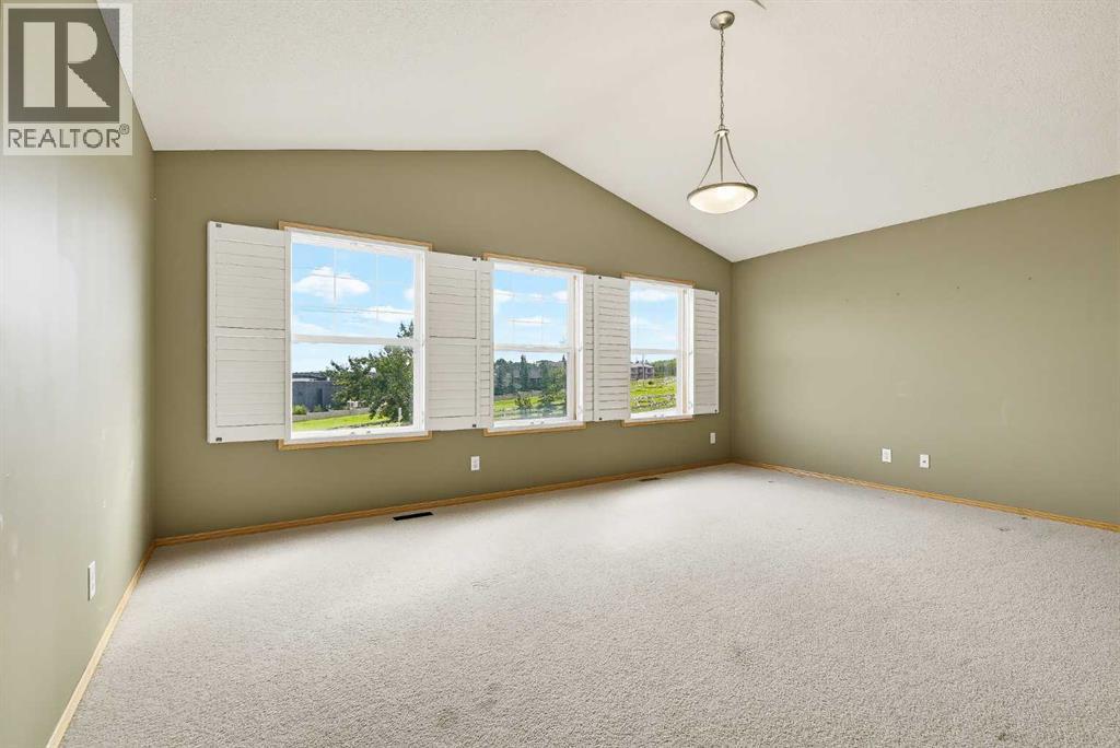 7308 26 Avenue SW photo 30