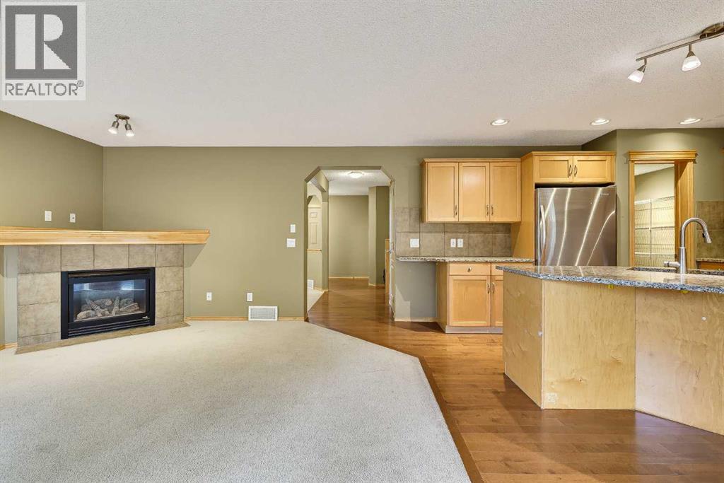 7308 26 Avenue SW photo 9