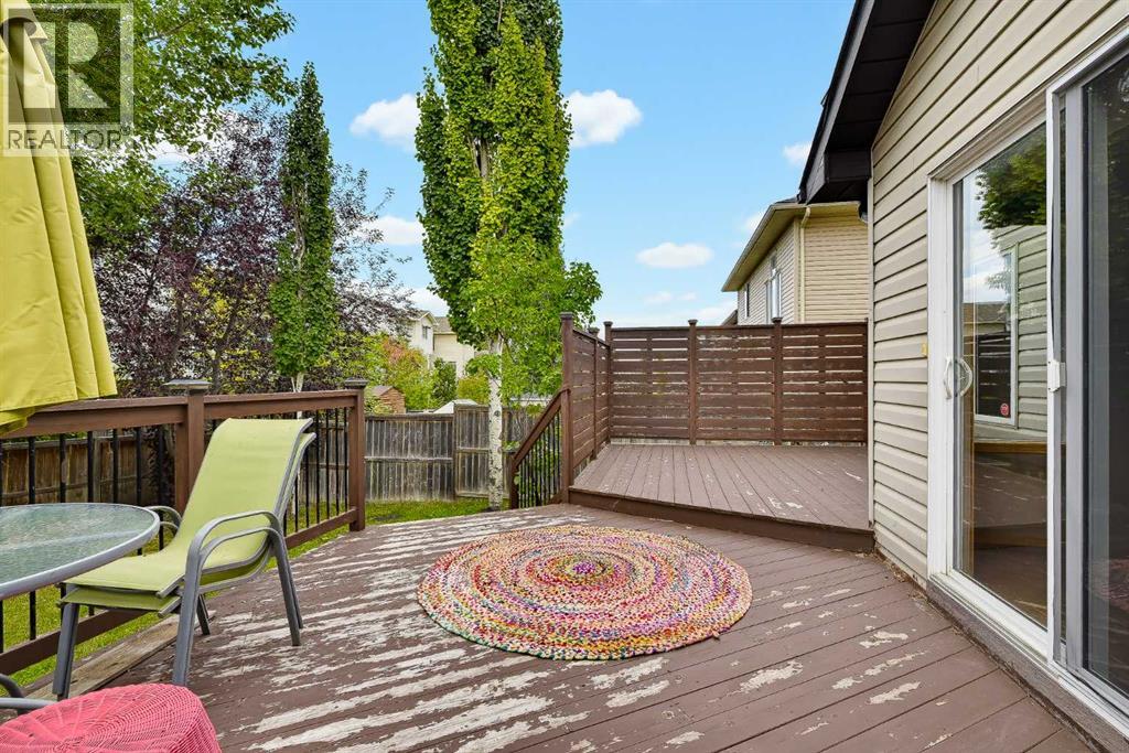 7308 26 Avenue SW photo 36