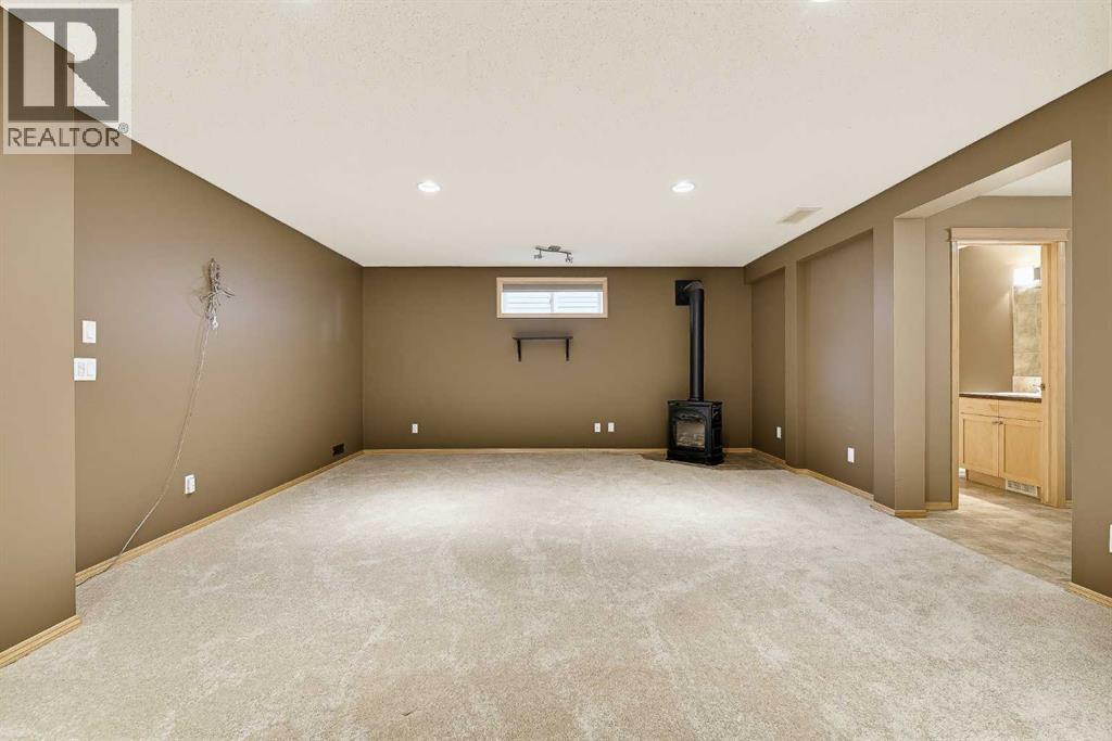 7308 26 Avenue SW photo 32