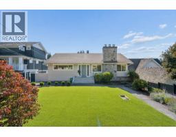 2288 KINGS AVENUE, West Vancouver, British Columbia