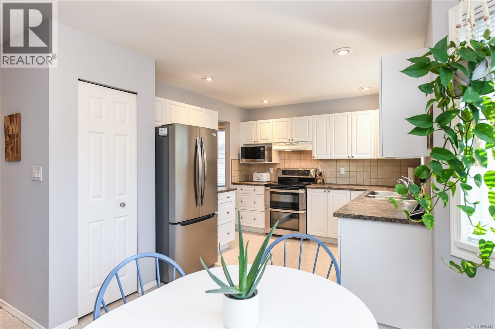 2233 Bolt Ave, Comox, British Columbia  V9M 3Y2 - Photo 14 - 1050448