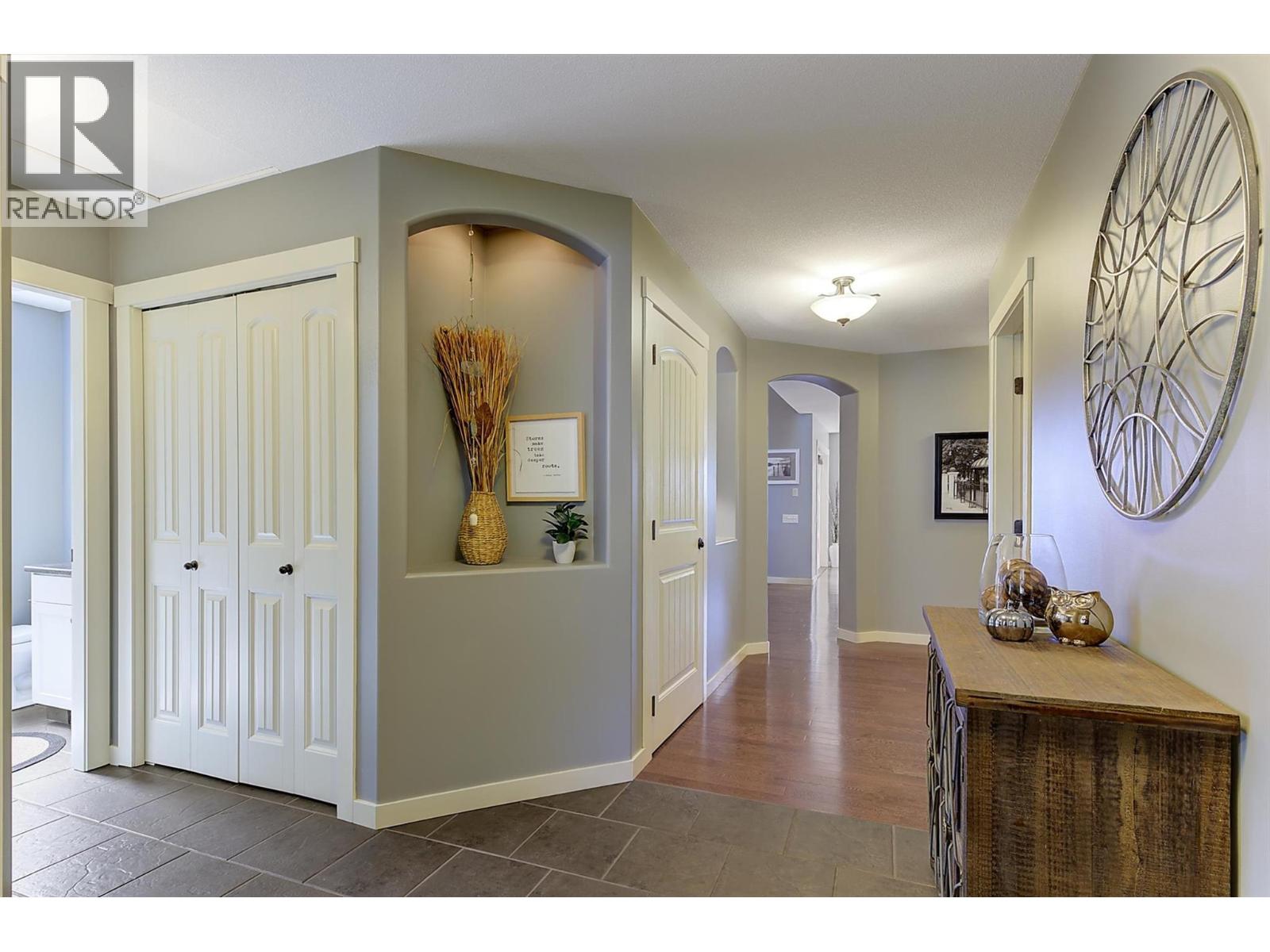 10320 Teresa Road, Lake Country, British Columbia  V4V 2N6 - Photo 6 - 10401472