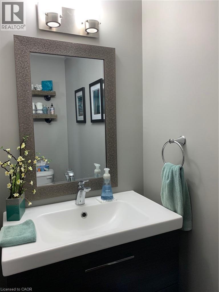 255 Maitland Street Unit# 4e, Kitchener, Ontario  N2R 1Z2 - Photo 11 - 40863344