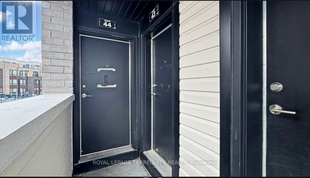 43 - 30 Liben Way, Toronto, Ontario M1B 0E8 - Photo 3 - E13757542