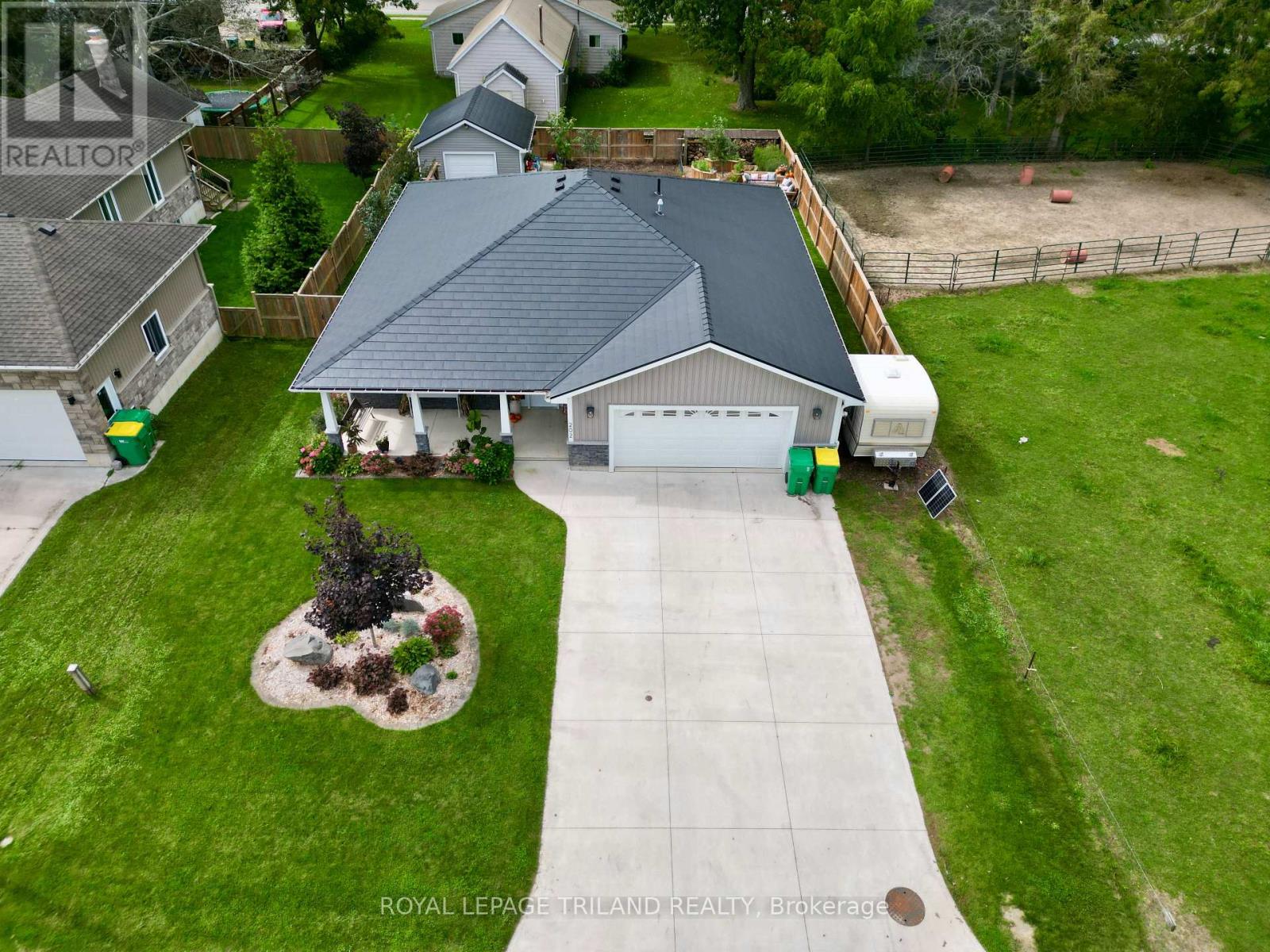 202 Reycraft Avenue, Southwest Middlesex (Glencoe), Ontario  N0L 1M0 - Photo 7 - X13811778