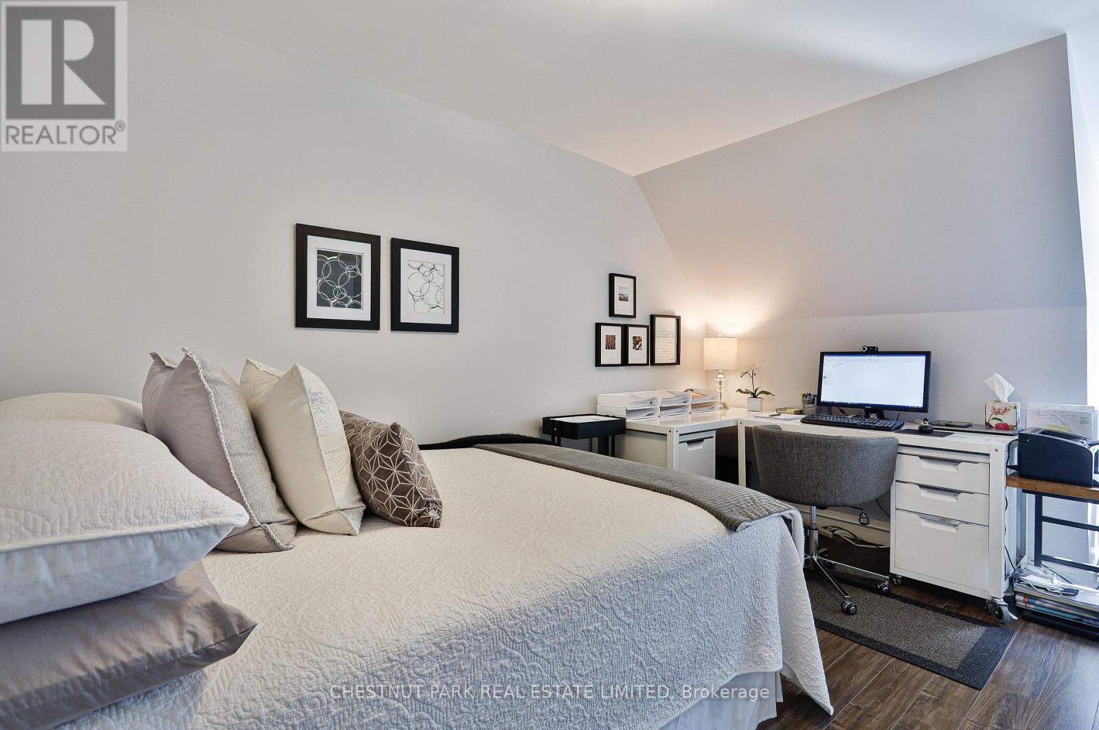 Upper - 159 Briar Hill Avenue, Toronto, Ontario  M4R 1H8 - Photo 17 - C13811782
