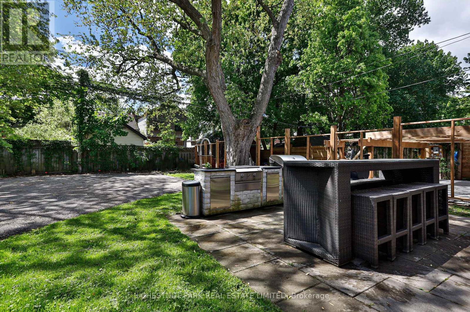 Upper - 159 Briar Hill Avenue, Toronto, Ontario  M4R 1H8 - Photo 27 - C13811782