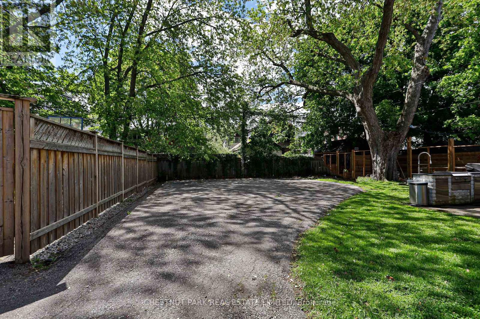 Upper - 159 Briar Hill Avenue, Toronto, Ontario  M4R 1H8 - Photo 31 - C13811782