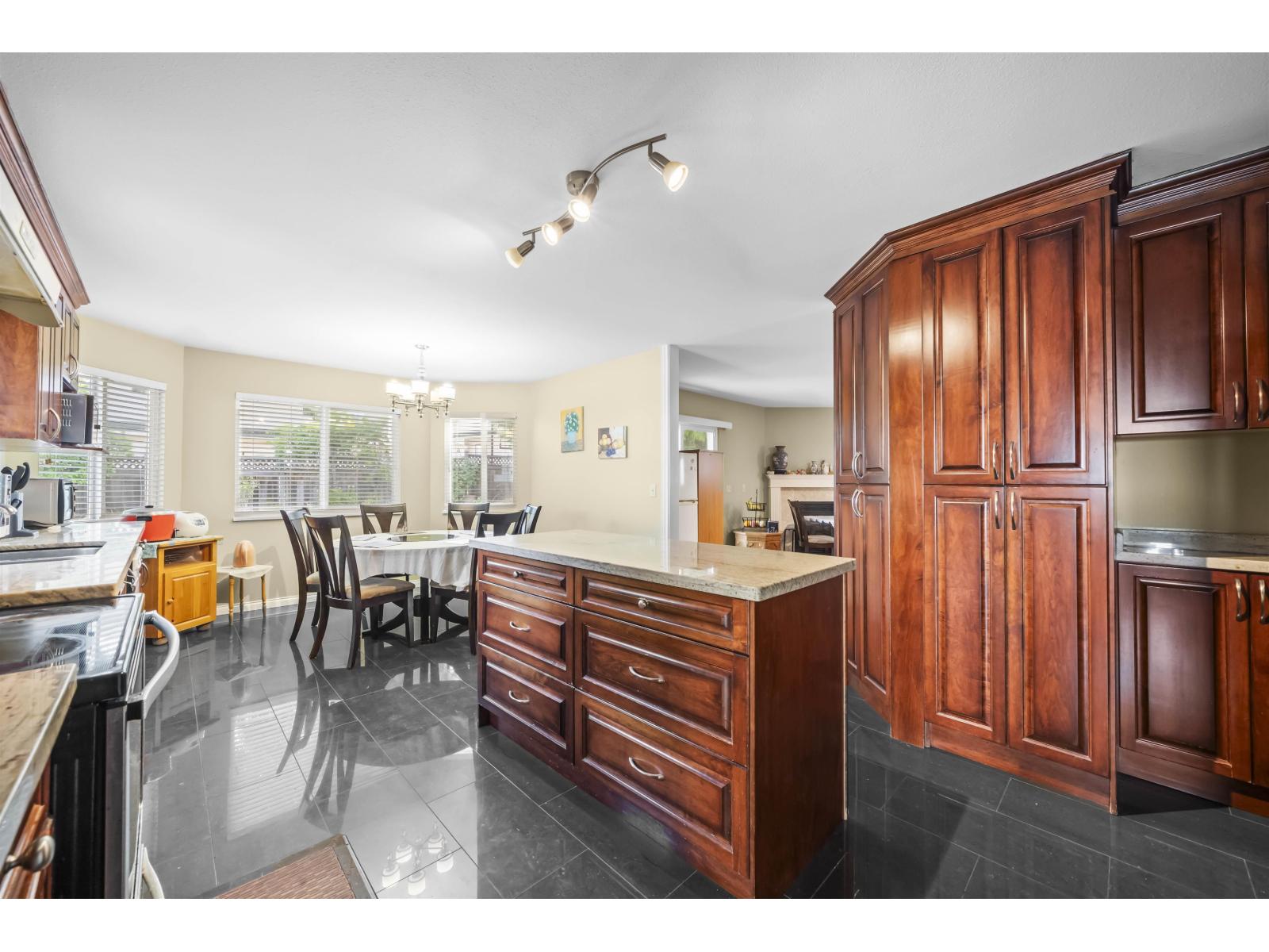 6012 124 Street, Surrey, British Columbia  V3X 2C6 - Photo 18 - R3168031