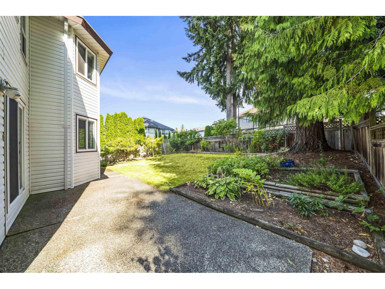 6012 124 Street, Surrey, British Columbia  V3X 2C6 - Photo 6 - R3168031