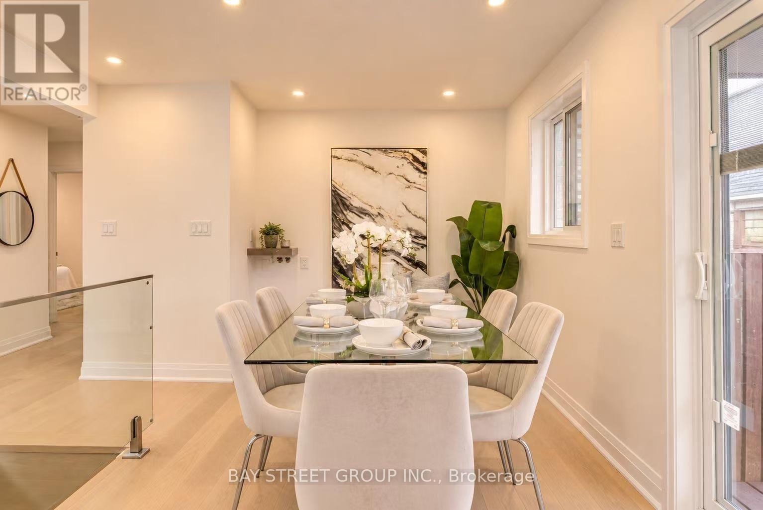 60 Warner Avenue, Toronto, Ontario  M4A 1Z4 - Photo 11 - C13800718