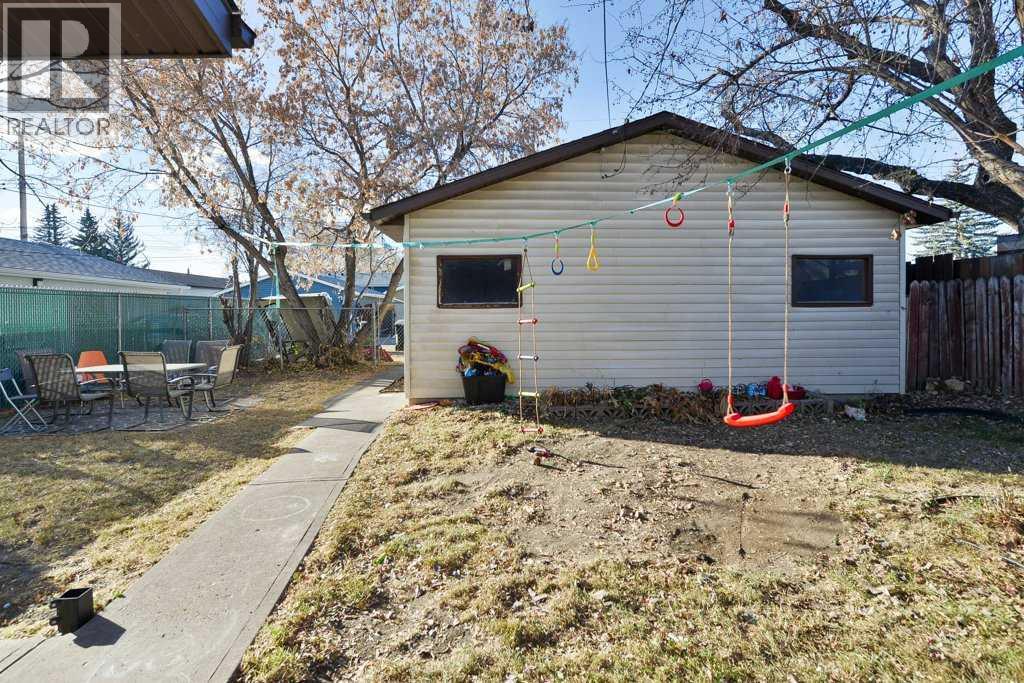 7639 21 Street SE, Calgary, Alberta  T2C 0V6 - Photo 4 - A2345245