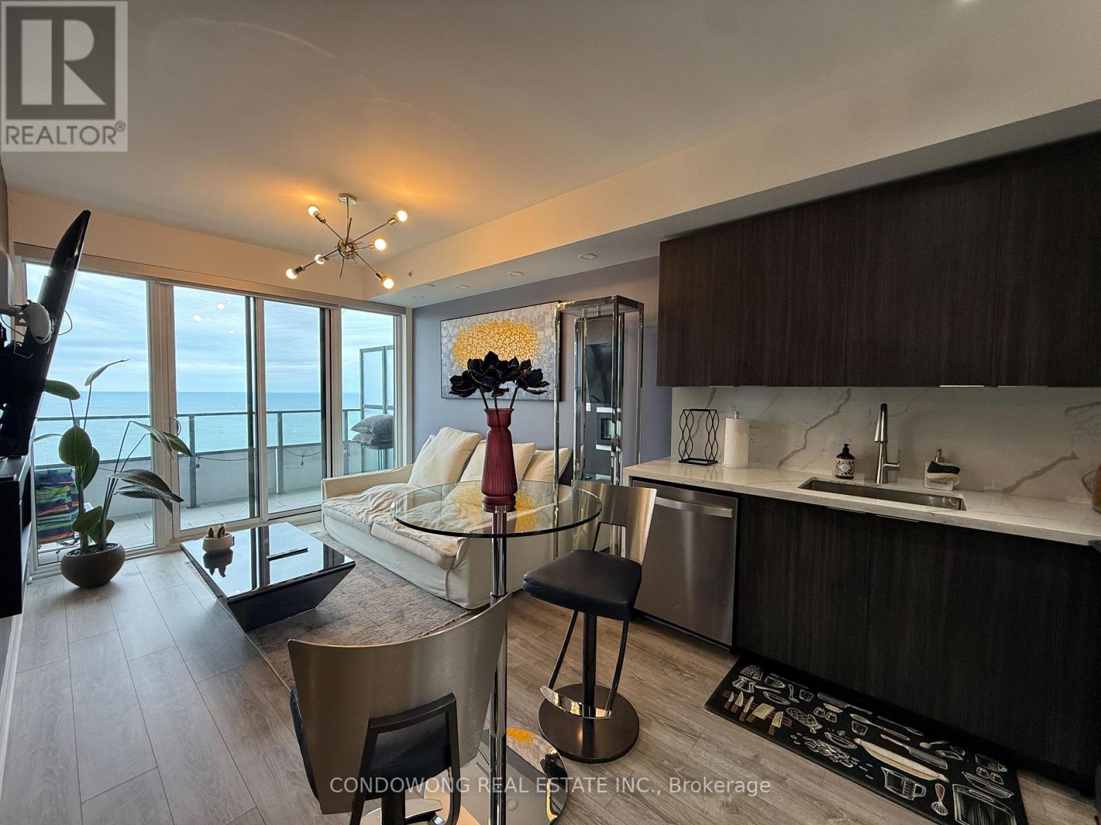 5006 - 30 SHORE BREEZE DRIVE, Toronto, Ontario