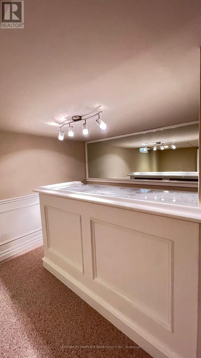 1534 Hollywell Avenue, Mississauga, Ontario  L5N 4P5 - Photo 10 - W13811844