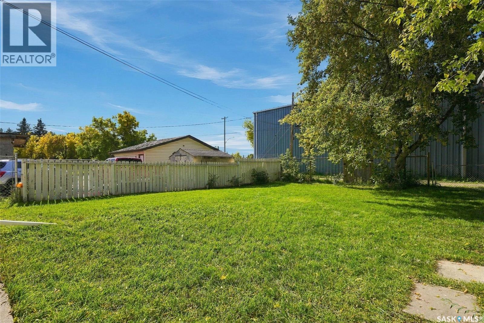 333 J Avenue S, Saskatoon, Saskatchewan  S7M 2A4 - Photo 51 - SK049028