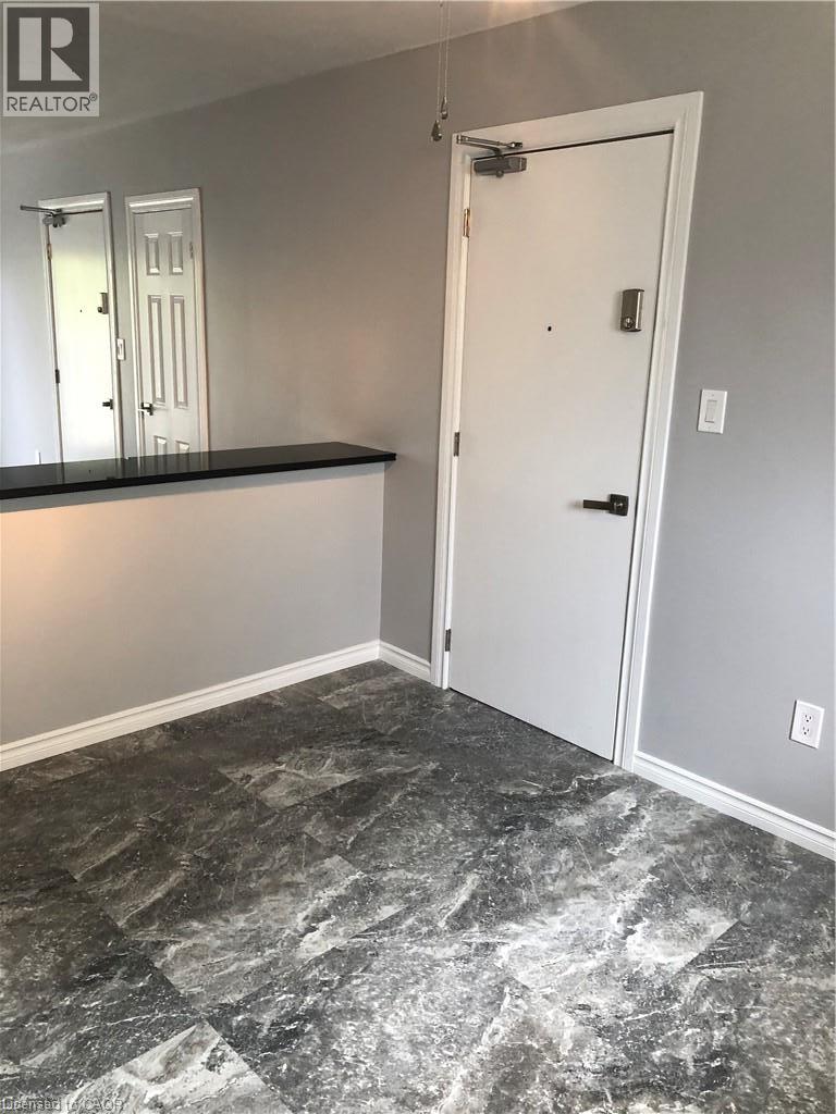 29 Pontiac Street Unit# Ground, Brantford, Ontario  N3S 2A6 - Photo 6 - 40865375