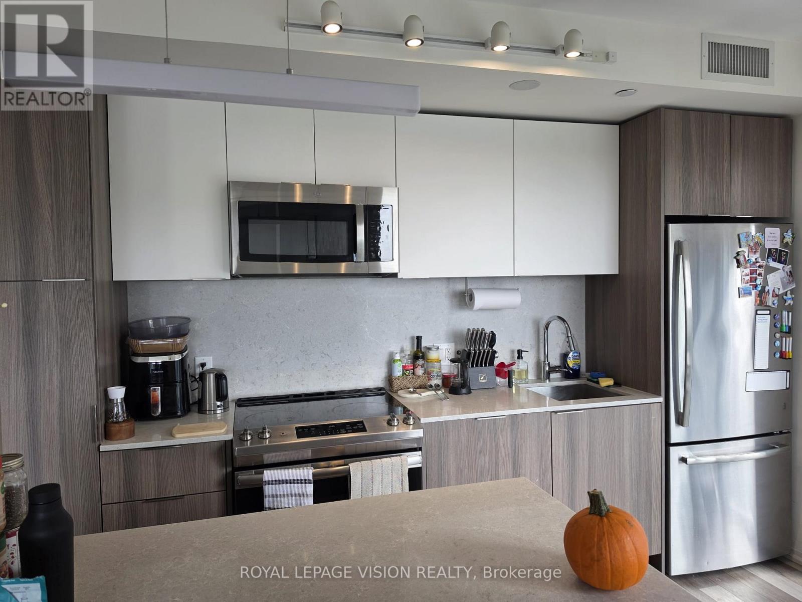 1604 - 25 Montgomery Avenue, Toronto, Ontario  M4R 0A1 - Photo 10 - W13777076