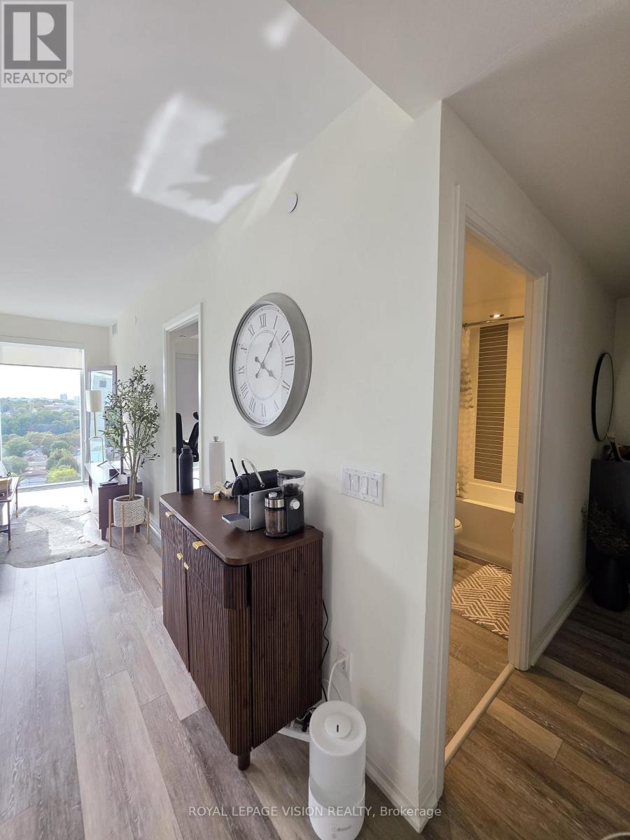 1604 - 25 Montgomery Avenue, Toronto, Ontario  M4R 0A1 - Photo 3 - W13777076
