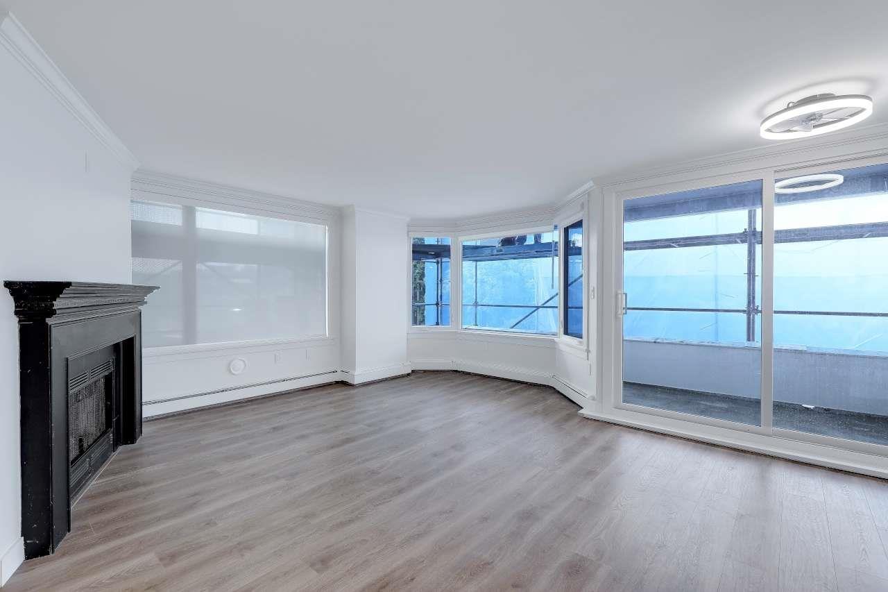 309 15111 Russell Avenue, White Rock, British Columbia  V4B 2P4 - Photo 3 - R3159882