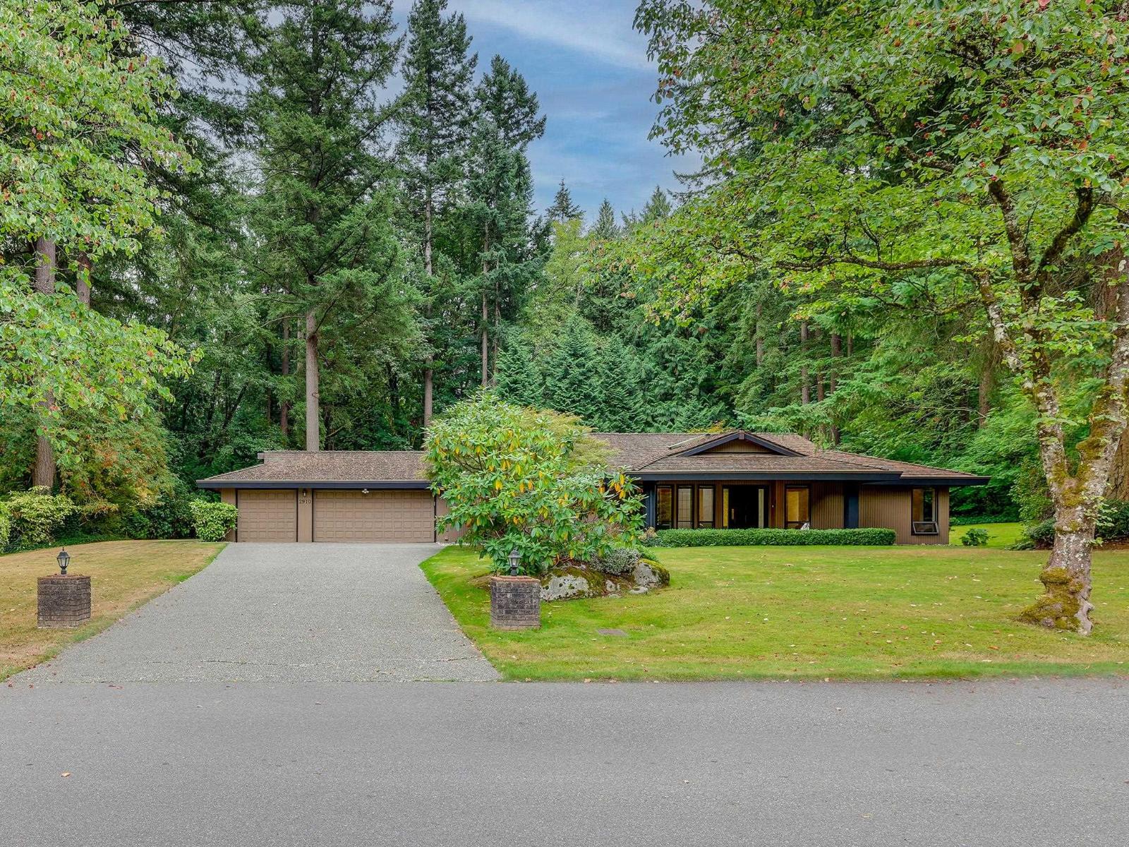 2910 CHANTRELL PLACE, Surrey, British Columbia