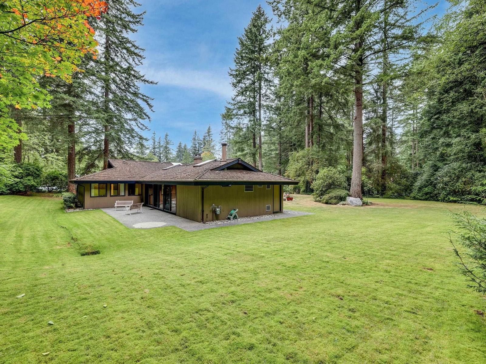 2910 Chantrell Place, Surrey, British Columbia  V4A 4A5 - Photo 35 - R3165479