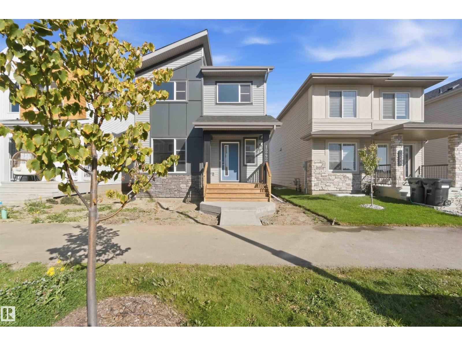 1242 MCLEOD AV, spruce grove, Alberta