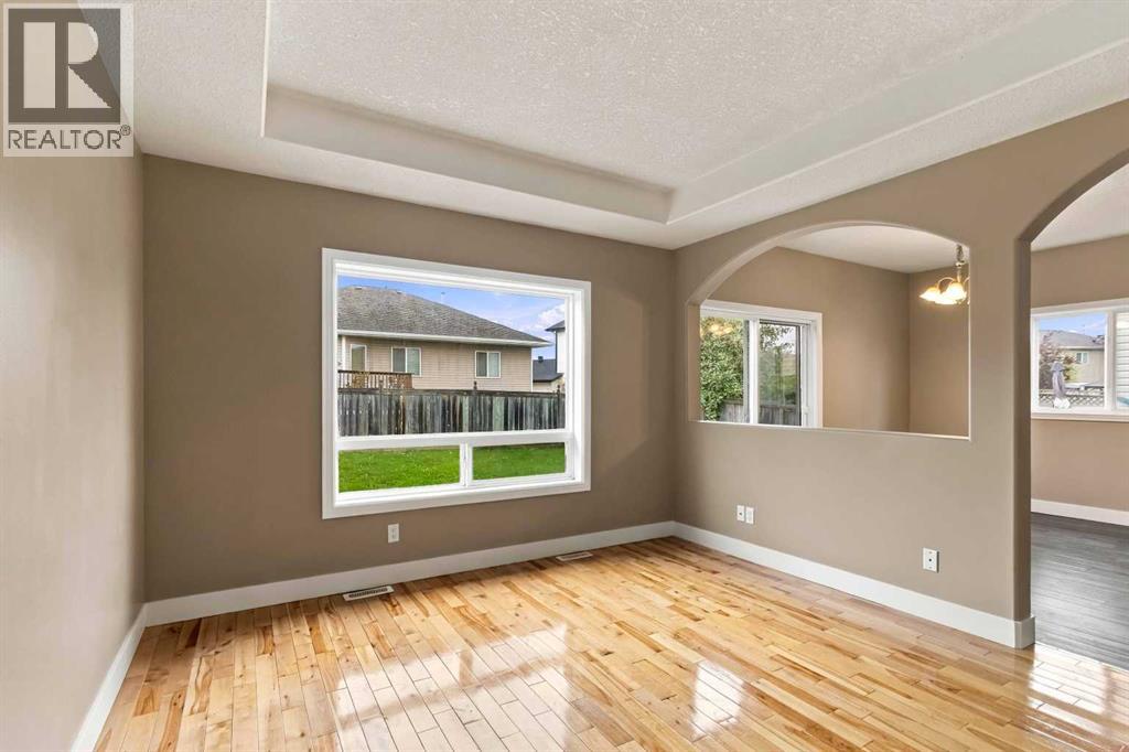 145 Brebeuf Crescent, Fort Mcmurray, Alberta T9K 1W7 - Photo 5 - A2346715