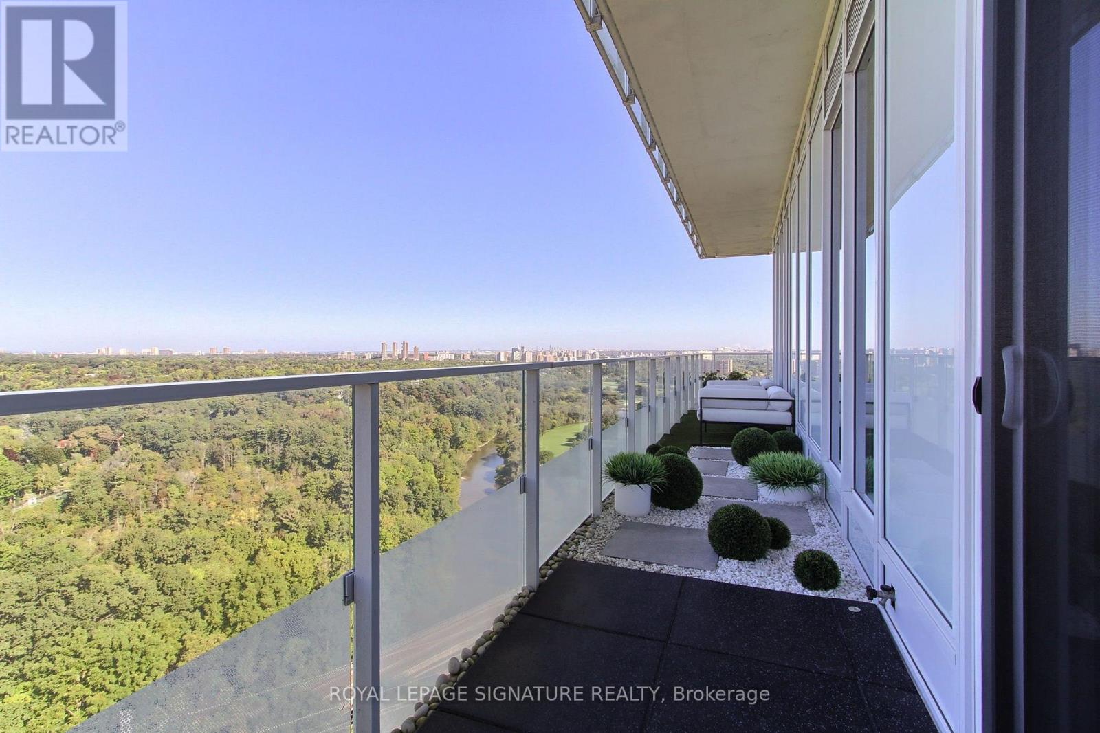 2003 - 20 Brin Drive, Toronto, Ontario  M8X 0B2 - Photo 39 - W13808562
