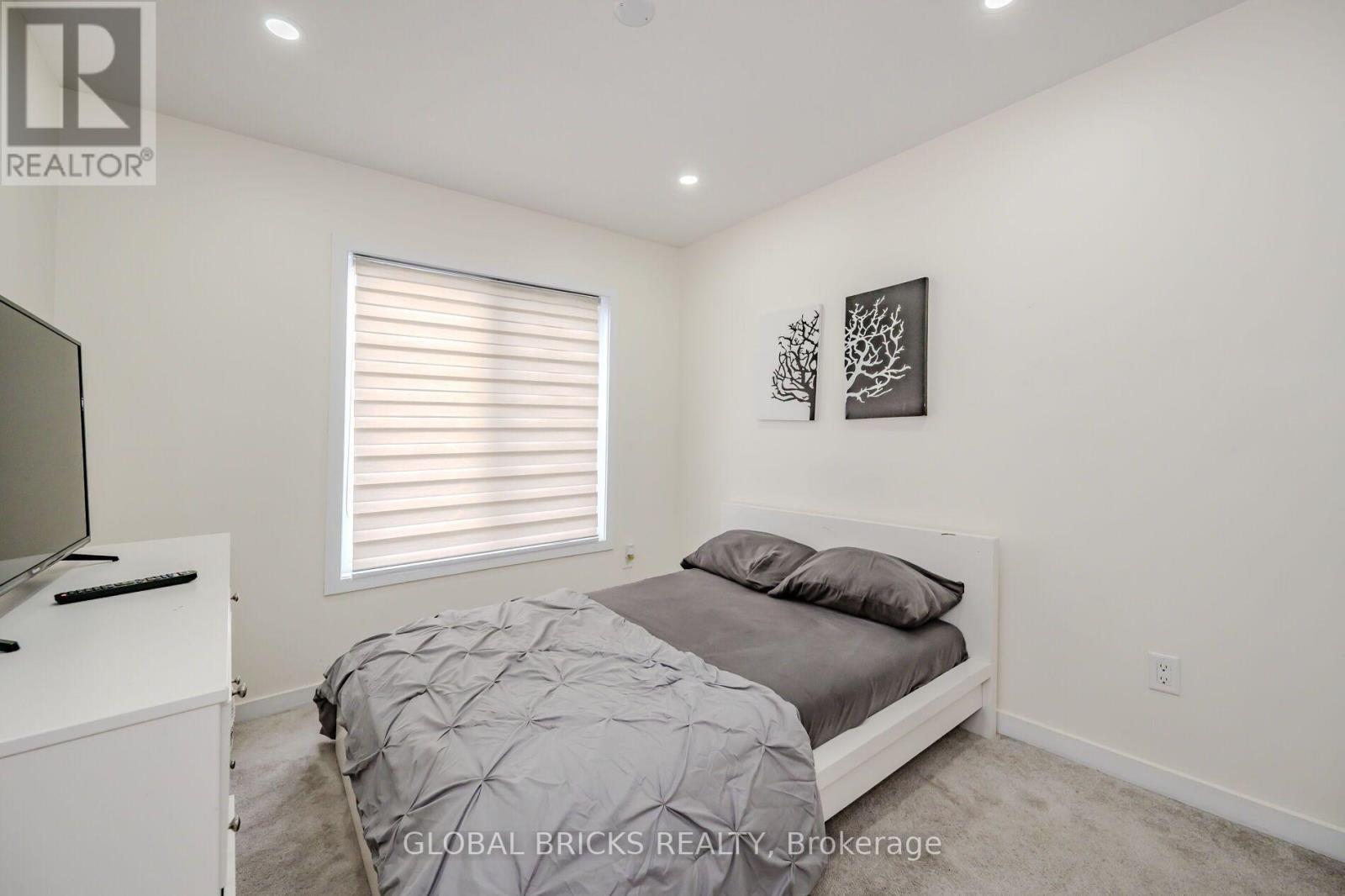 40 Crafter Crescent, Hamilton (Stoney Creek Mountain), Ontario  L8J 0H6 - Photo 20 - X13811888
