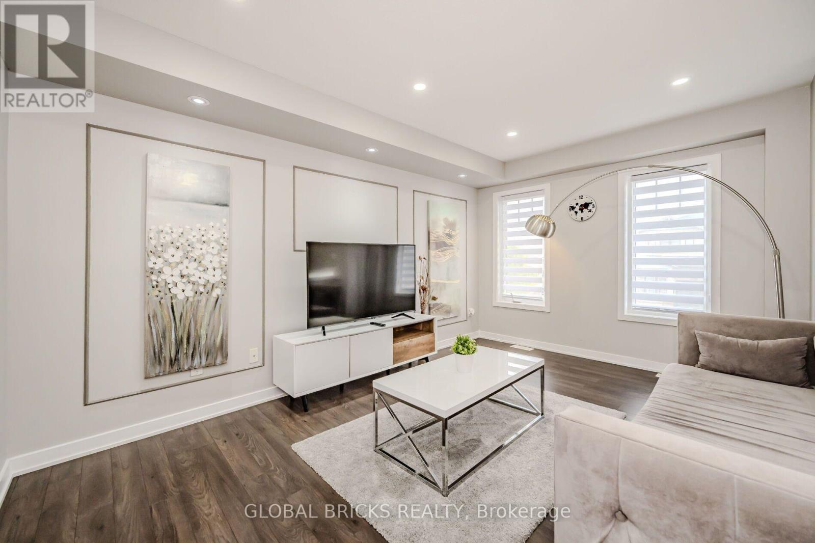 40 Crafter Crescent, Hamilton (Stoney Creek Mountain), Ontario  L8J 0H6 - Photo 4 - X13811888