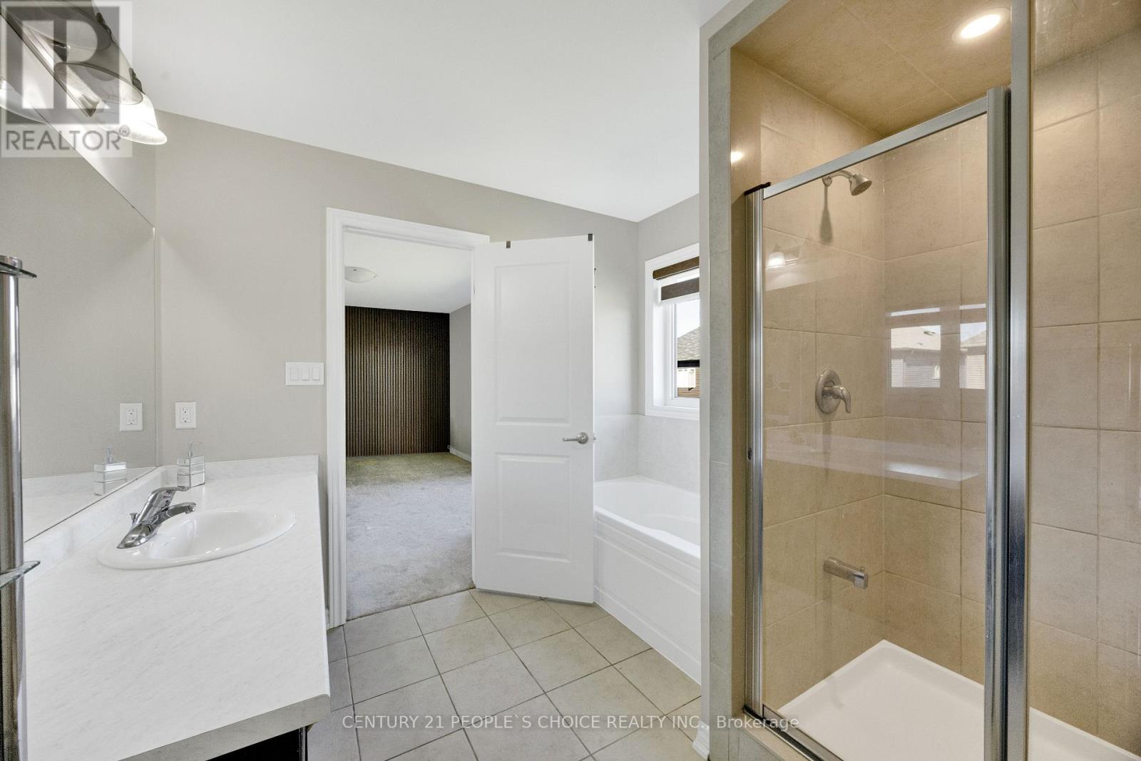 16 Flagg Avenue, Brant, Ontario  N3L 0K2 - Photo 31 - X13811214