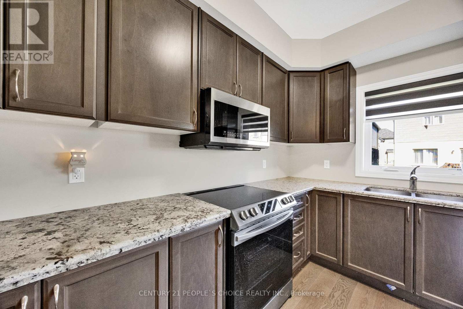 16 Flagg Avenue, Brant, Ontario  N3L 0K2 - Photo 9 - X13811214