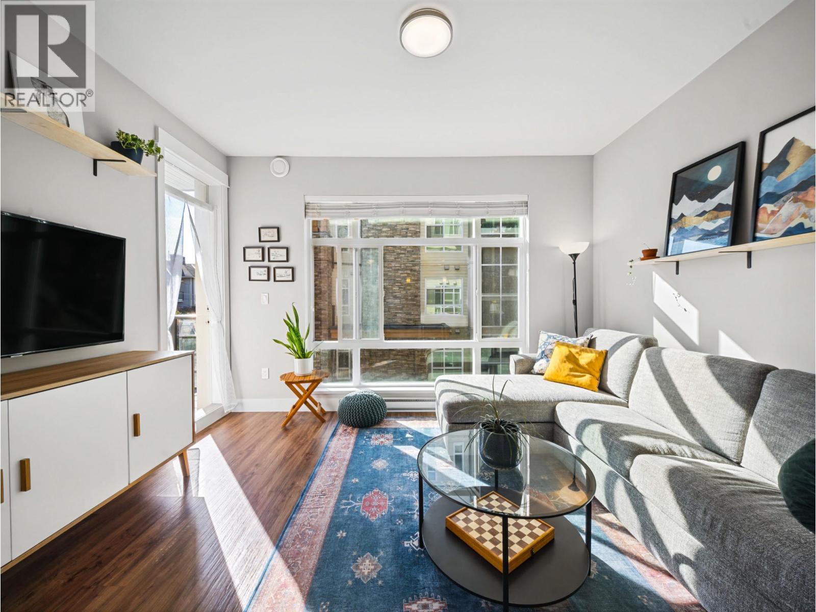 301 2465 Wilson Avenue, Port Coquitlam, British Columbia  V3C 0E6 - Photo 3 - R3167887