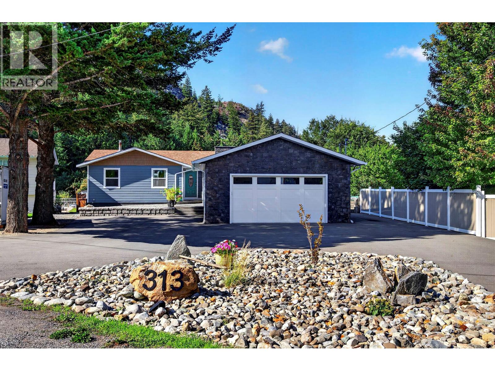 313 Mary Place, Kamloops, British Columbia