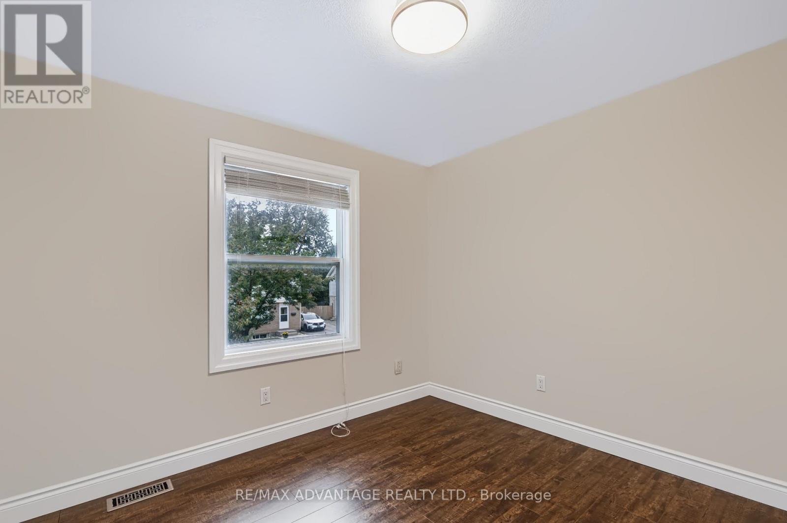 51 Pauline Crescent E, London South, Ontario  N6E 2L2 - Photo 21 - X13811946