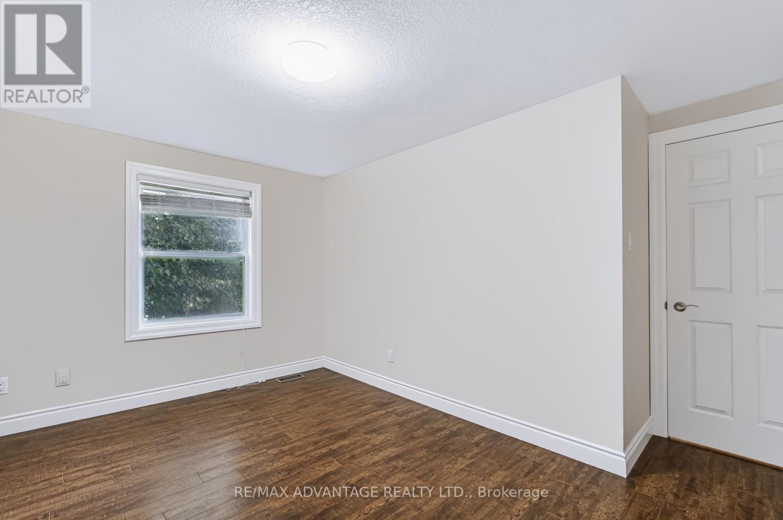 51 Pauline Crescent E, London South, Ontario  N6E 2L2 - Photo 22 - X13811946