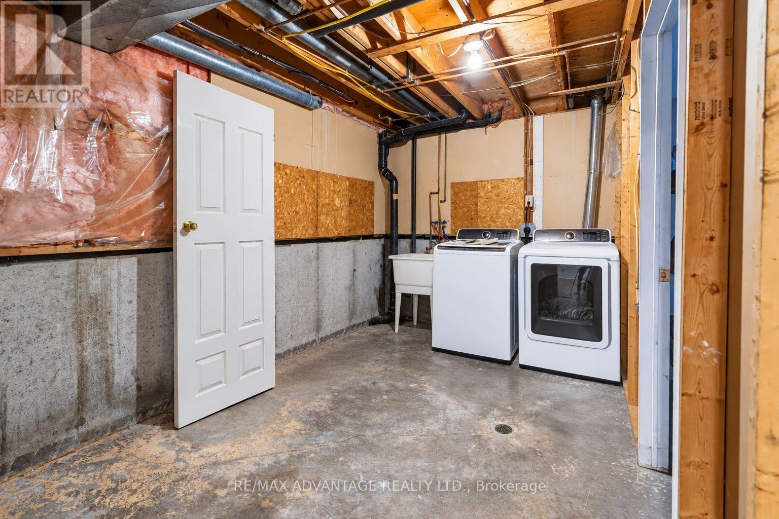 51 Pauline Crescent E, London South, Ontario  N6E 2L2 - Photo 33 - X13811946