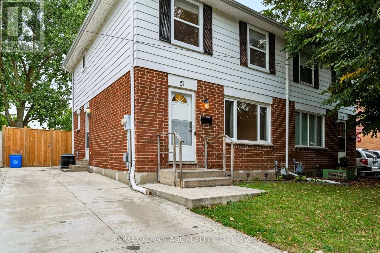 51 Pauline Crescent E, London South, Ontario  N6E 2L2 - Photo 5 - X13811946