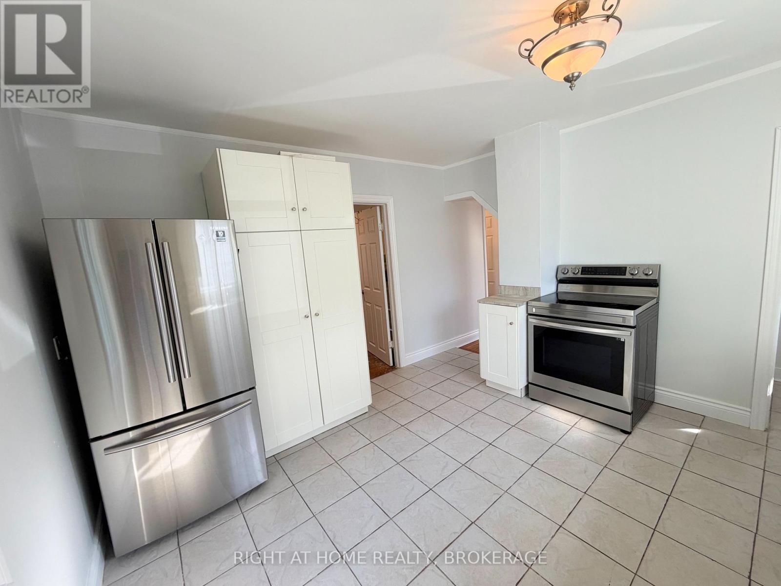 44 Cumming Street, St. Catharines (Western Hill), Ontario  L2S 1H9 - Photo 9 - X13811960