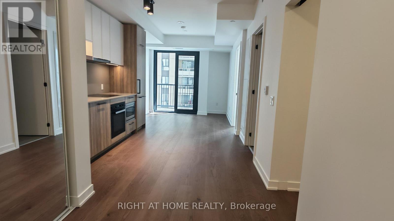 1205 - 91 Montclair Avenue, Toronto, Ontario  M5P 0B1 - Photo 3 - C13811950