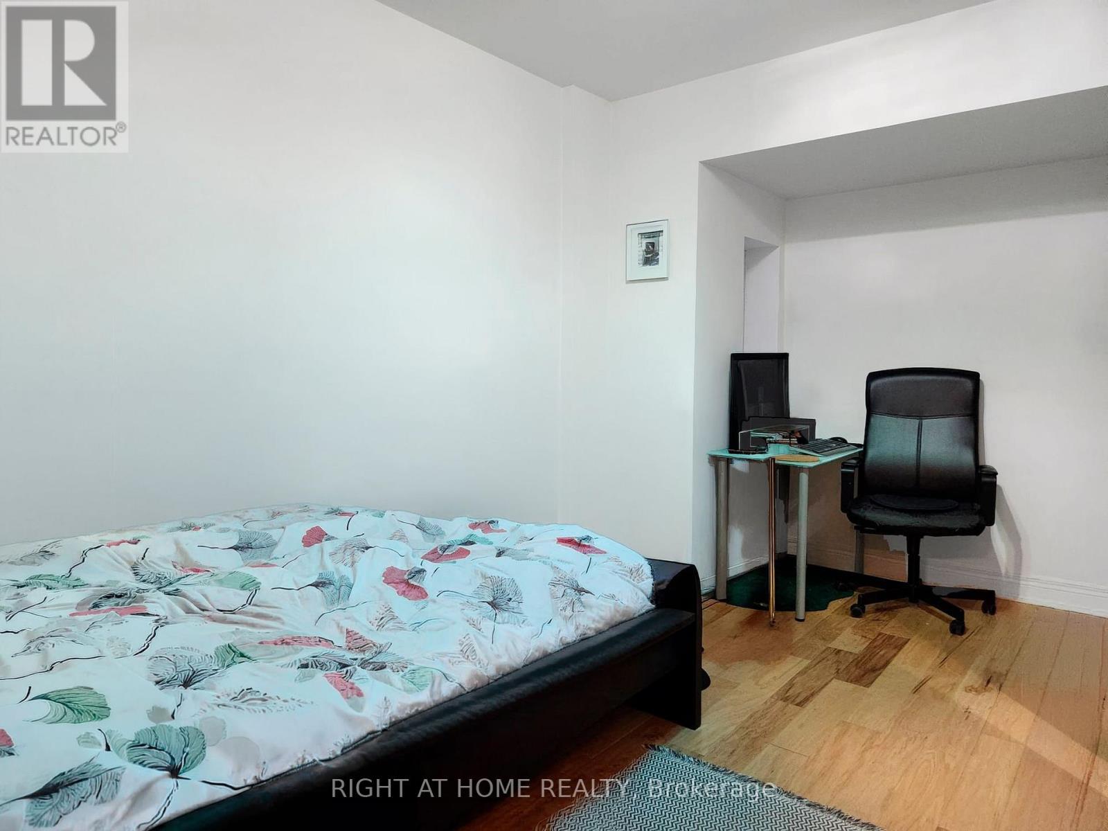 1 - 490 Brock Avenue, Toronto (Dufferin Grove), Ontario  M6H 3N3 - Photo 8 - C13811988