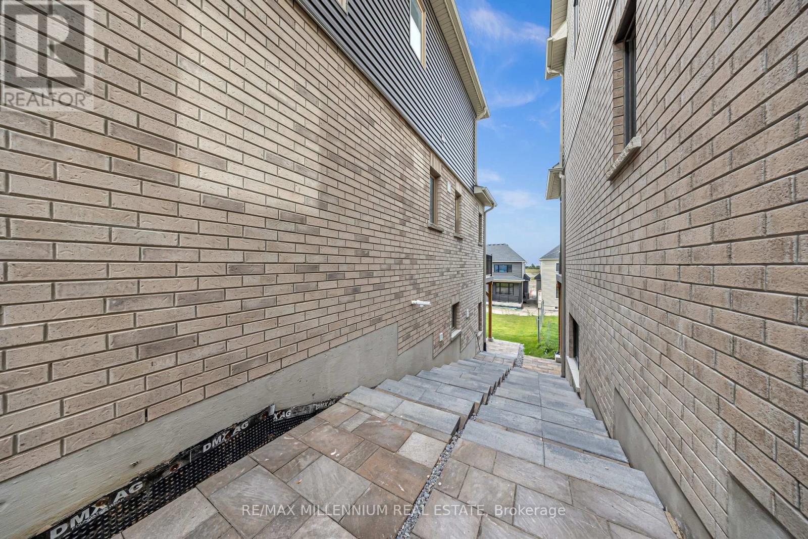 Bsmt - 2148 Verne Bowen Street, Oshawa (Kedron), Ontario  L1L 0S1 - Photo 3 - E13811942