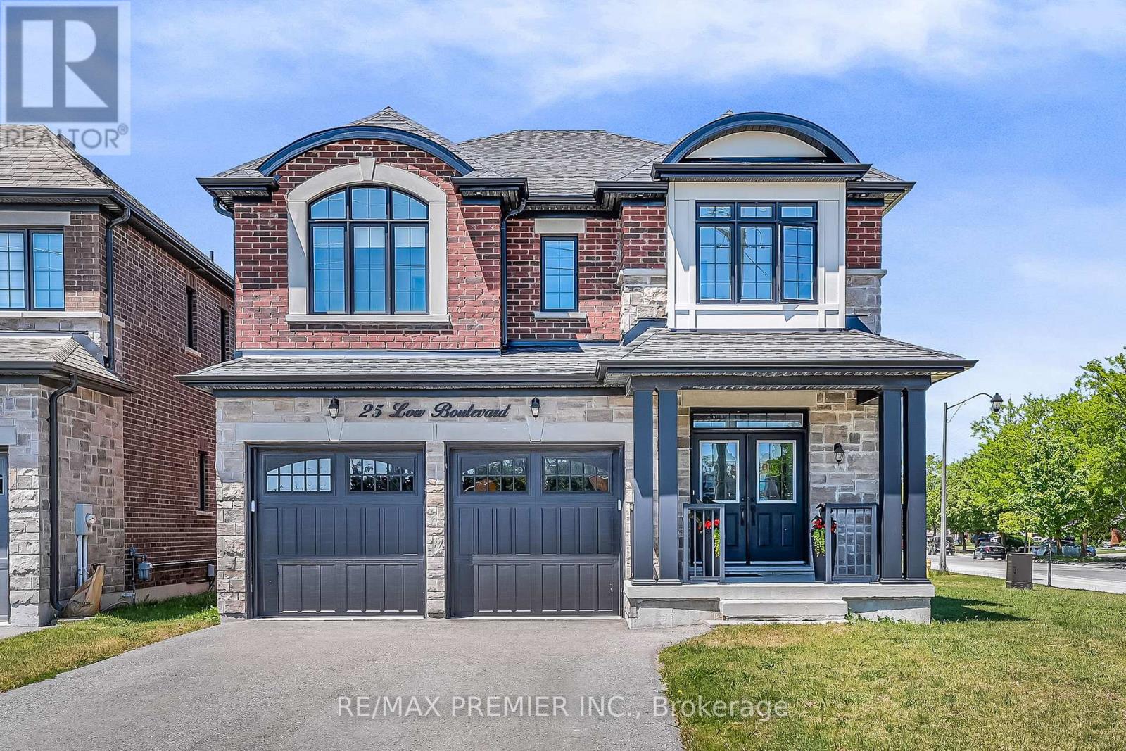 25 LOW BOULEVARD, uxbridge, Ontario