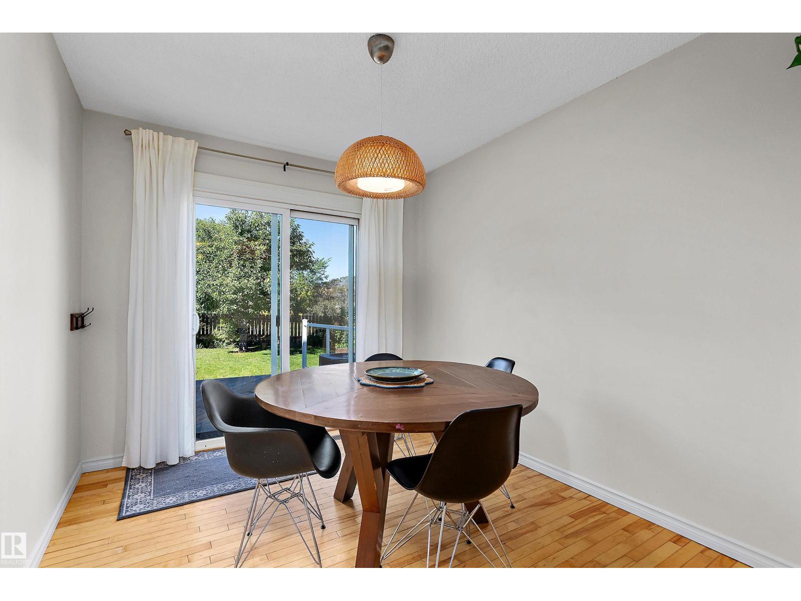 1930 104 St Nw, Edmonton, Alberta  T6J 5A7 - Photo 12 - E4509765